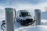 Auch bei arktischen Bedingungen zuverlässig auf der letzten Meile - Der Mercedes-Benz eSprinter absolviert seine finale Wintererprobung am Polarkreis