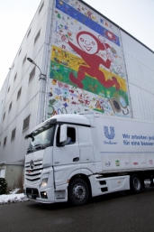 Der europaweit einzige Lastwagen von Unilever ist ein neuer Actros Euro 6
