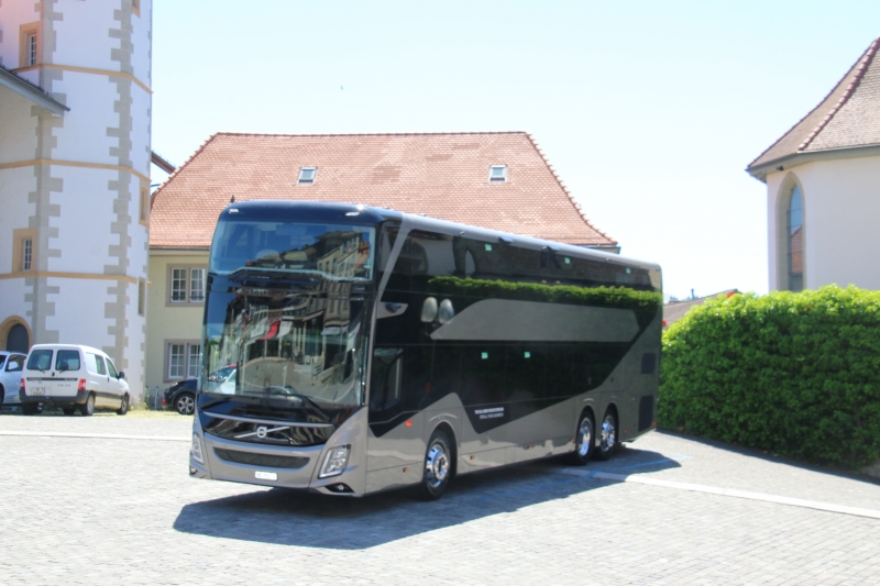 Pressebilder neuer Volvo-Bus Doppelstöcker